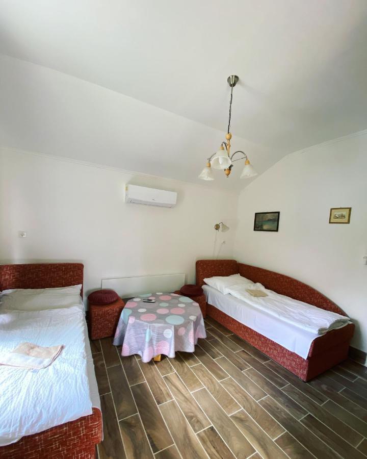 Pellegrini Apartman Balatonakali Exterior foto